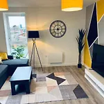 Luxury 2 Bedroom Flat For Long Stay