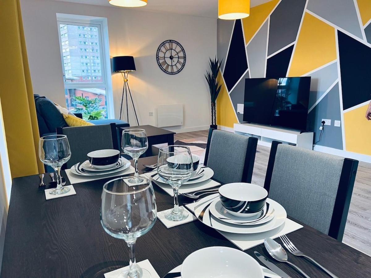 Apartment Luxury 2 Bedroom Flat For Long