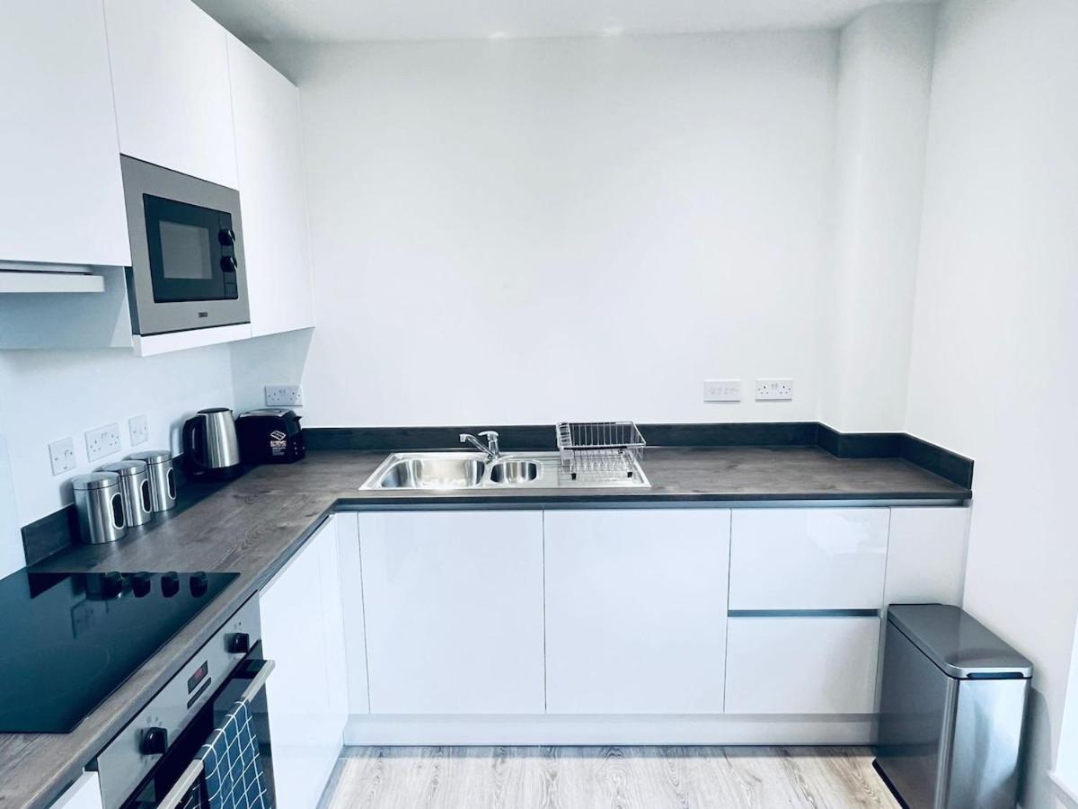Apartment Luxury 2 Bedroom Flat For Long
